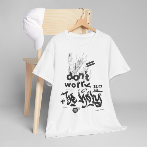 T‑Shirt — “Don’t Worry Be Happy” Graffiti Script Tee